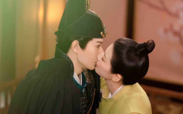 王佑碩一嘴兩用遭趙昭儀吐槽　「掐脖子專業戶」申浩男化身渣男霸總床戰小三