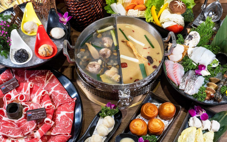 體內防疫召集令!黃金蜆、黨蔘雞湯熬煮火鍋湯頭 豐富營養提升防禦力