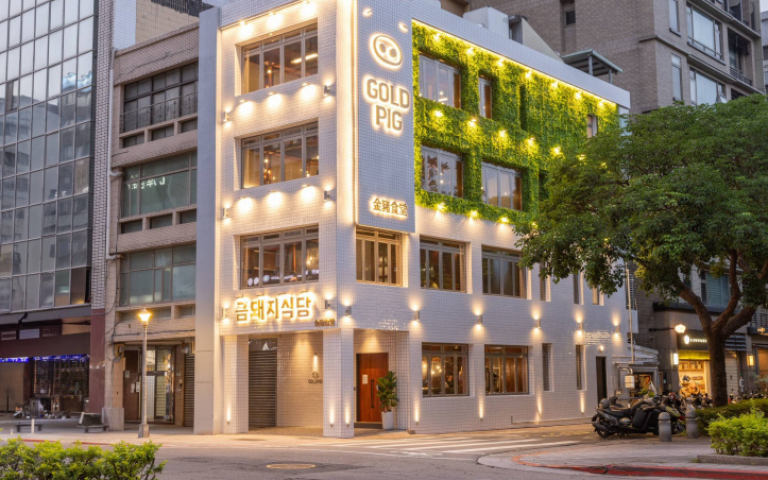 Super Junior成員利特、銀赫搶先朝聖 首爾必比登燒肉名店5月中在台開幕