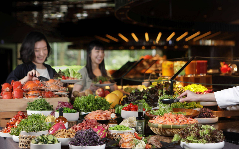 酒店「謝師宴專案」！預訂享早鳥9折優惠，再贈果汁、軟性飲料無限暢飲！