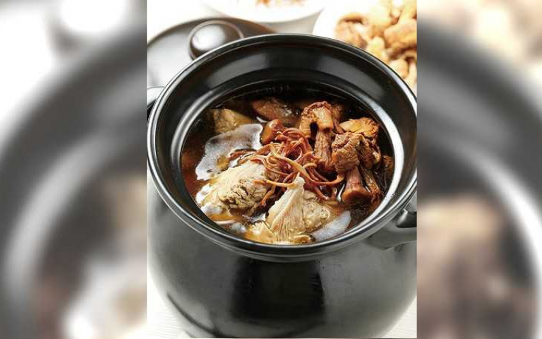 【煲湯養生4】名廚示範 巴西蘑菇燉子排