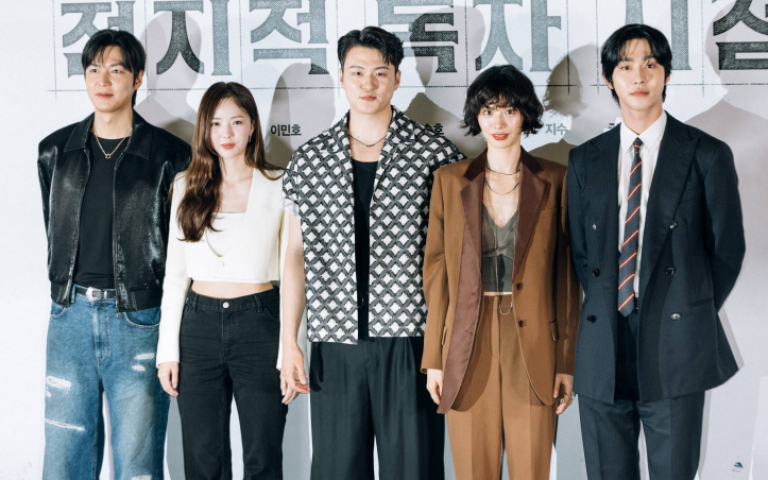 李敏鎬拍《全知讀者視角》坦言：好孤獨　安孝燮首登大銀幕喊話觀眾進戲院