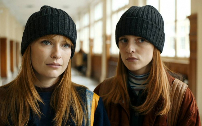 卡蜜兒拉扎演《天才琴手》傻眼：「導演瘋了！」　演妹妹變姊姊鏡像效果驚人