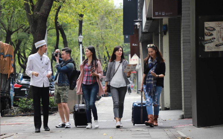 晶華酒店推「女子喫茶假期」!入住出示市集打卡照送紅酒、延遲退房!