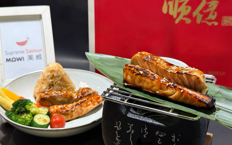 美威鮭魚重磅聯名順億鮪魚！炙香雙拼飯登場，一次吃到兩大頂級海味！
