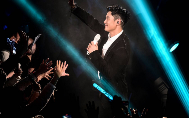 打敗周杰倫！周興哲夯曲播放量破億　驚喊：締造歷史