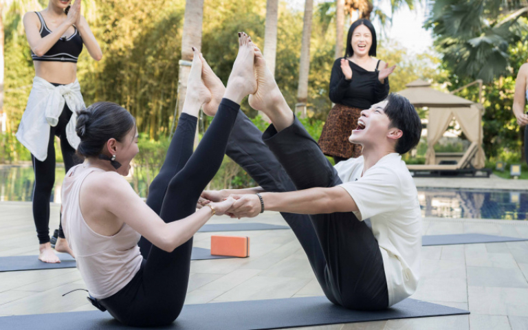 宋偉恩挑戰雙人運動狂抖！花花當場嗆：不舉