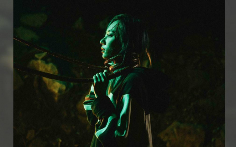 「鄉民老婆」吳卓源慘遭附身　徒手扭斷脖子超驚悚