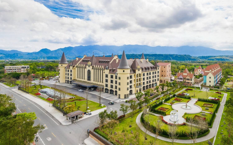 1元入住總統別墅！母親節指定房型，再贈寶格麗奢華洗沐備品！