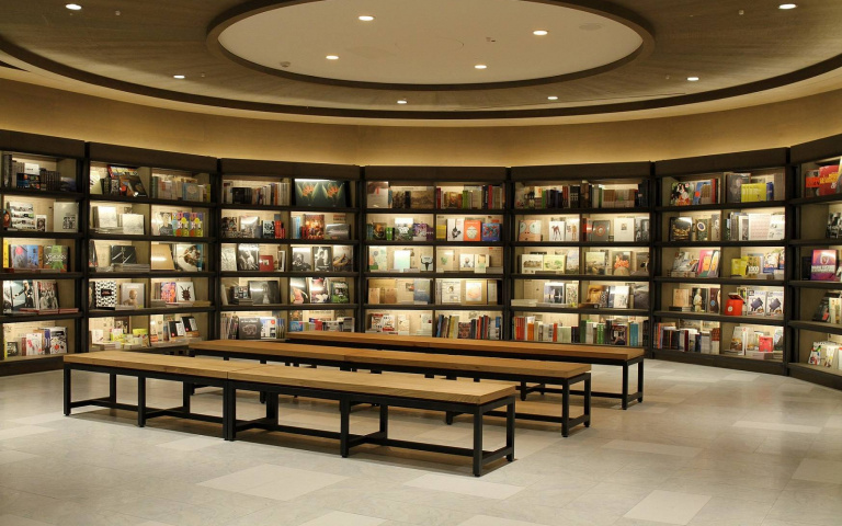 信義店熄燈說晚安！Ella、阿爆、李浩瑋逾10組音樂人12/23起連兩日接力開唱！