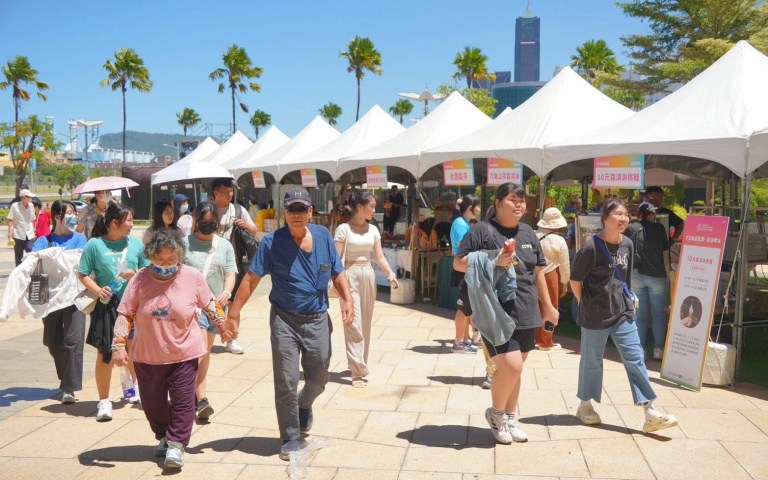 2024台灣仲夏節!快閃高雄夢時代 FUN遊高雄 「清涼呷冰」!