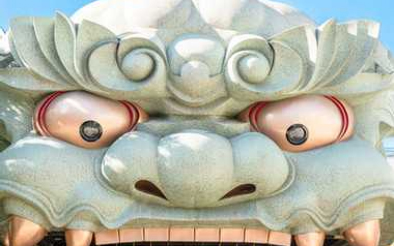 隱藏巷弄中的震撼獅子殿!大阪「難波八阪神社」
