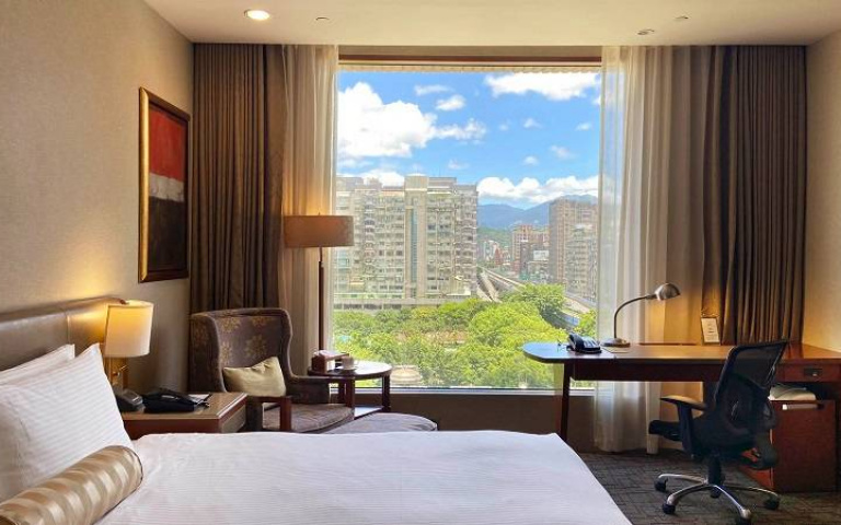 住房０元！？酒店優惠專案，贈環保杯、面膜及精油多重好禮！