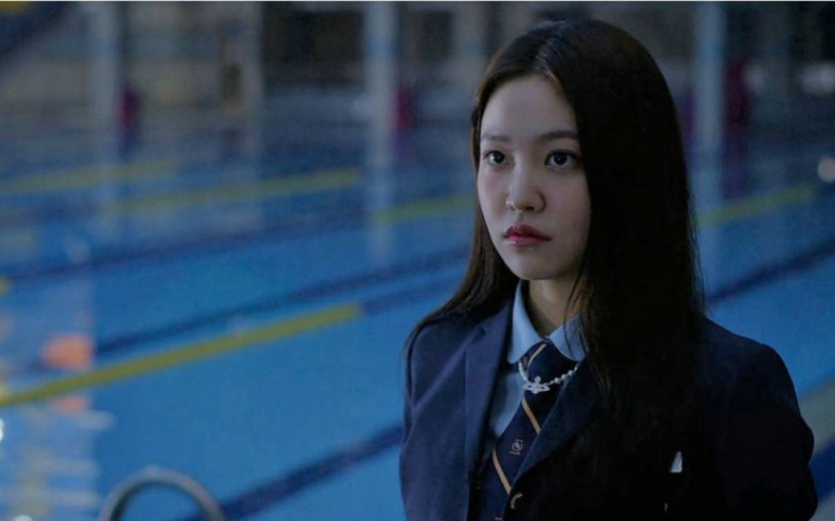 Yeri《清潭國際高等學校》演惡女 校園霸凌情節宛如《黑暗榮耀》翻版
