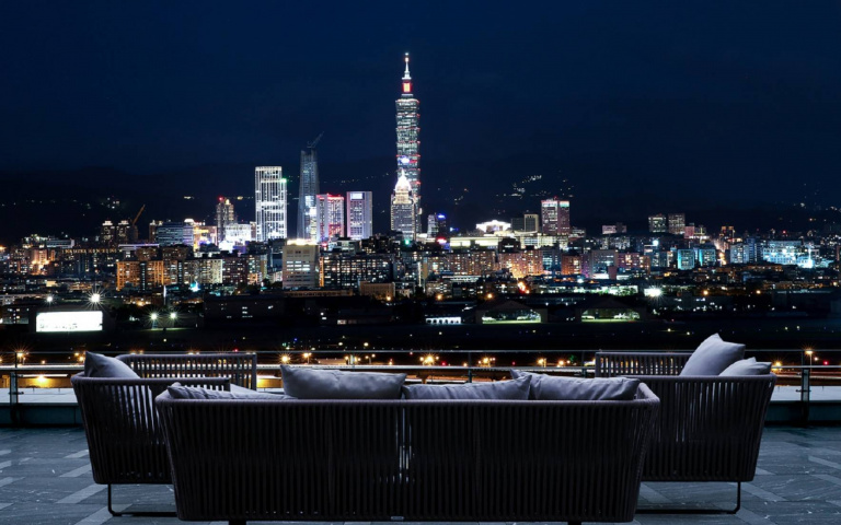 台北五星飯店「高空跨年派對」　101煙火、摩天輪夜景一次看