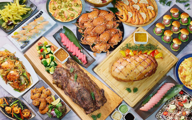 呼叫小資族！加LINE享飯店「晚晚餐」買一送一優惠，假日下午茶吃到飽！