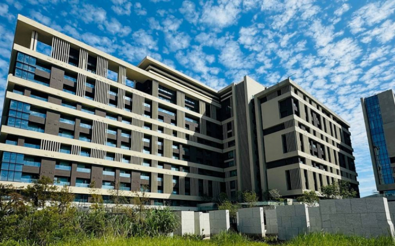 金山首間國際酒店、每間客房都能泡湯　「新北金山凱悅渡假酒店」預計Q3開幕