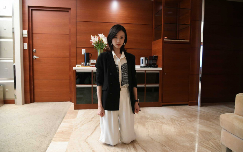 鍾瑶為戲下跪　自嘲「受盡屈辱」