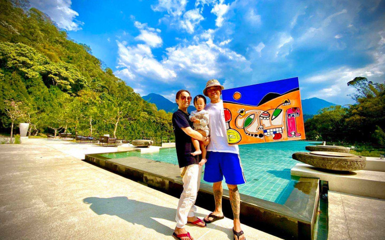 巡演喊停痛失百萬　小馬直播開唱也作畫