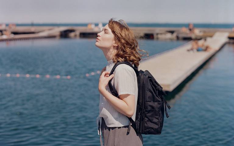 秋季「自然系」旅箱盤點，岩石藍、仙人掌綠超夯！LOJEL全尺寸旅箱配件一次看！