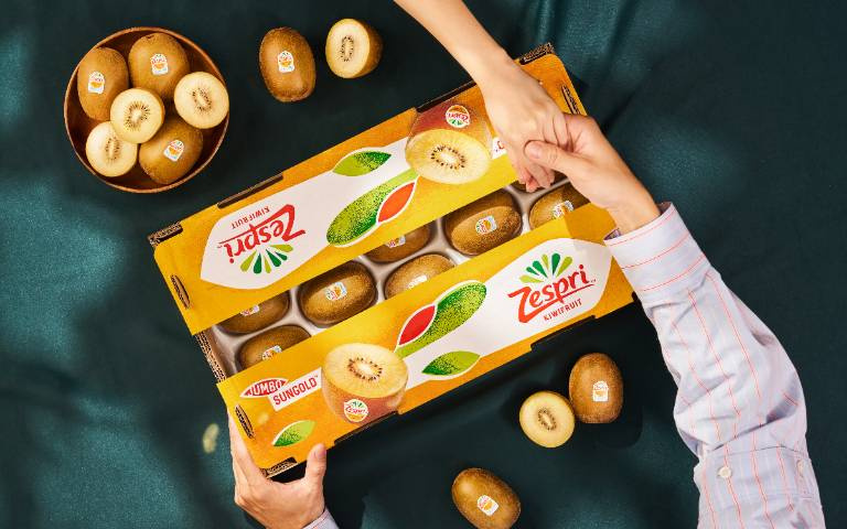 2024 中秋「誠意系」禮盒首選!舉勺挖金月,Zespri 奇異果贈出健康暖意!