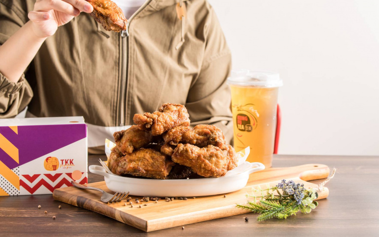 本土速食品牌「經典一斤雞」限時五天開賣　韓國連鎖炸雞推母親節優惠