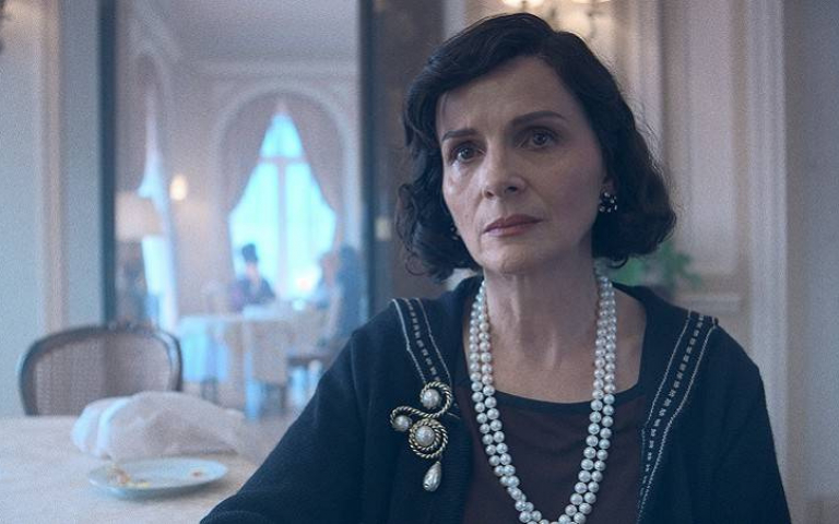 影爆點／迪奧與香奈兒的起源與最初！Apple TV+ 《時尚戰爭》重回法國時尚的黃金時代