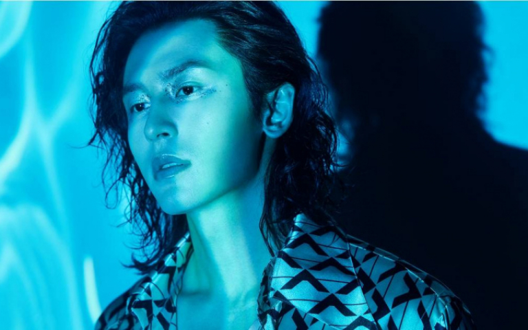 張哲瀚新歌藏巧思　澳洲開唱曝童年糗事