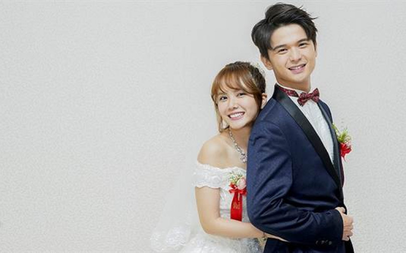 女兵嫁了！方語昕、尹彥凱完婚 為戲險磕破頭