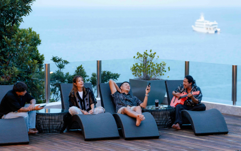 《嗨！營業中4》完美收官　莎莎淚崩不忍別離