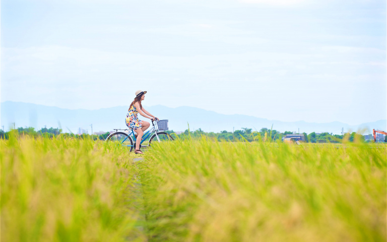 春日探險2,000元起！捷絲旅礁溪館「綠博門票／自行車券」直接送，農田風光、地景藝術超好拍