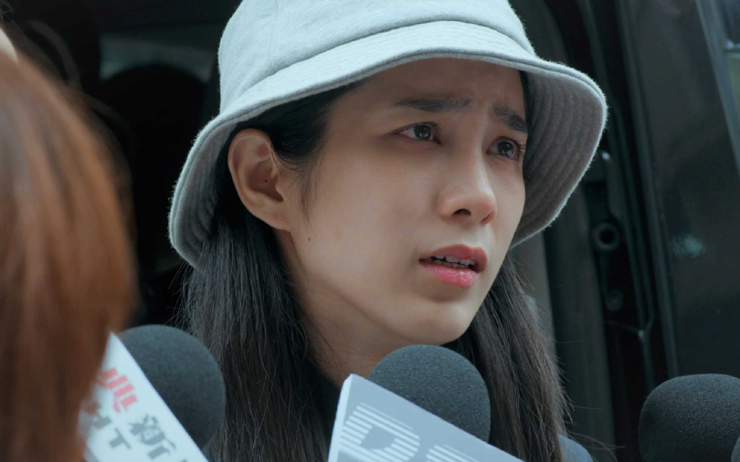 女星遭偷拍反被記者嗆 她難過無法與心愛人在一起