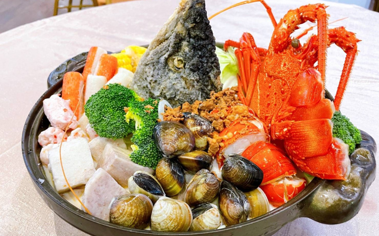 暑假何處去！宜蘭礁溪「皇家花園餐廳」　免門票也能與可愛小動物近距離互動！