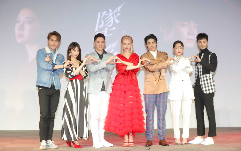 溫昇豪姊妹通吃　被讚吻功「老練」收服安心亞