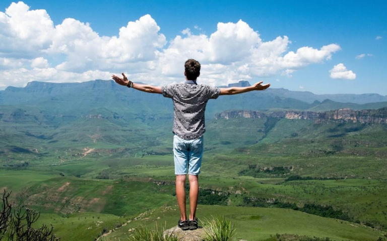 命運不容平凡！4星座命運如雲霄飛車　越挫越強開出燦爛火花