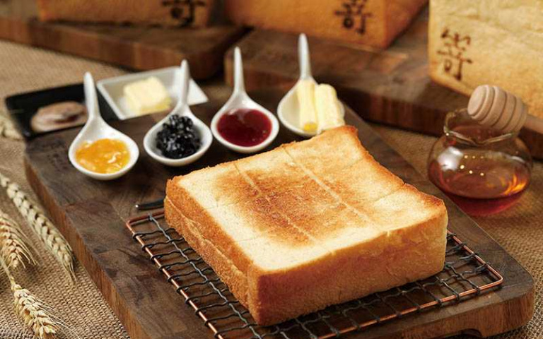 【紅牌吐司1】嵜 SAKImoto bakery 十五種果醬任君挑選