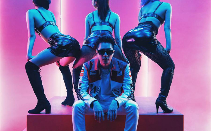 周湯豪自曝愛「這味」　脫衣舞孃入鏡尺度全開