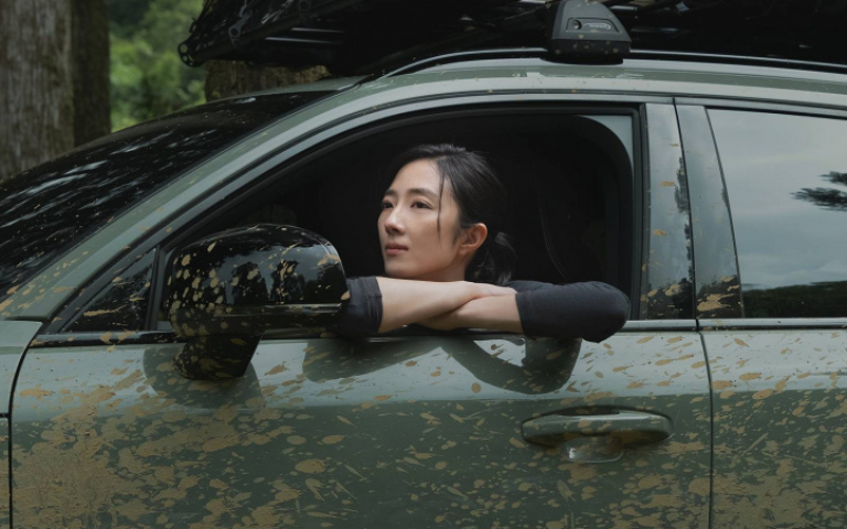 桂綸鎂不當演員夢想當「生態觀察員」　最愛躺地板放空充電     