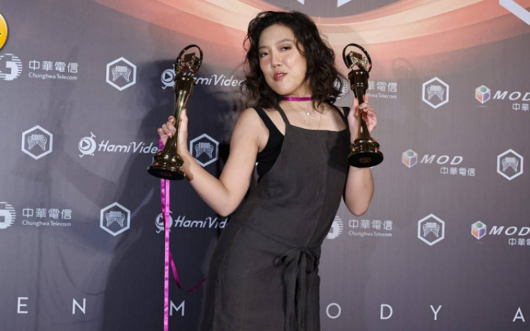 金曲36／大黑馬李竺芯連拿台語歌后共兩獎　台上大喊「真爽』