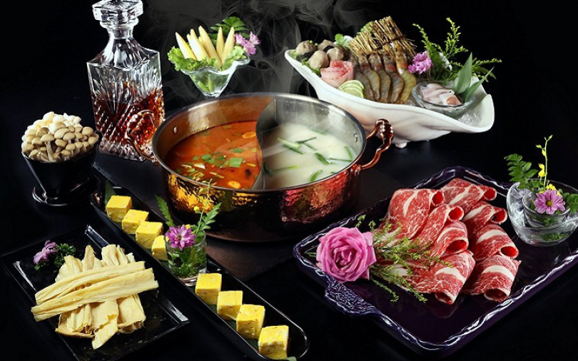 白蘭地XO鍋、桐花夢幻雞　台中人吃火鍋就是這樣奢華無極限