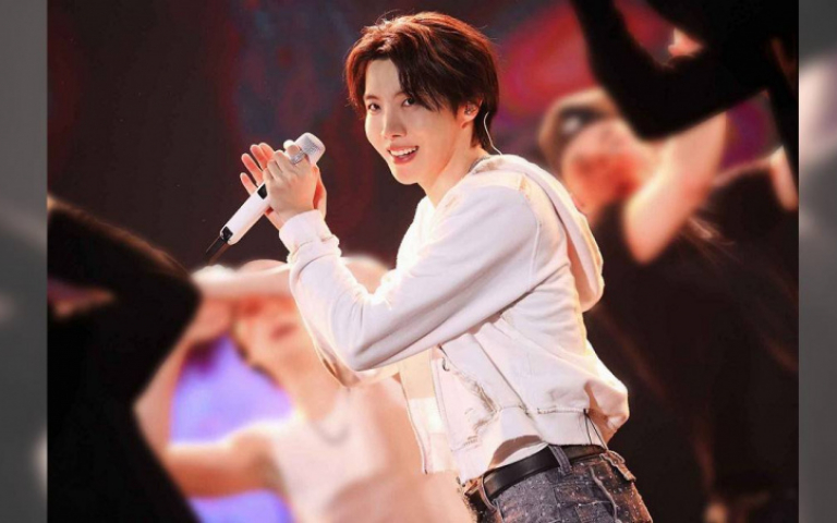 j-hope降臨林口體育館吸2萬人朝聖　預告「很快有好消息」全場大喊BTS