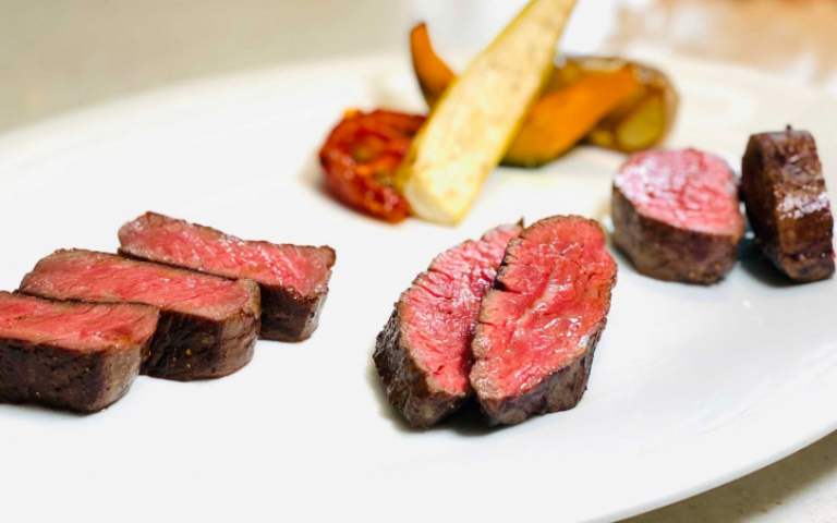 牛排控看過來!牛肉三重奏 一次嘗盡老饕、肋眼心、菲力