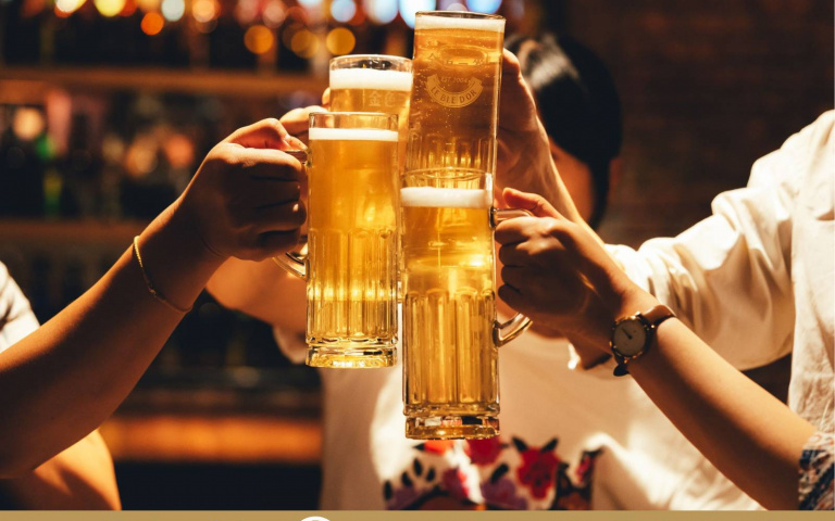 金色三麥一整年內用啤酒半價！再把6公升的瓶裝、罐裝啤酒帶回家！