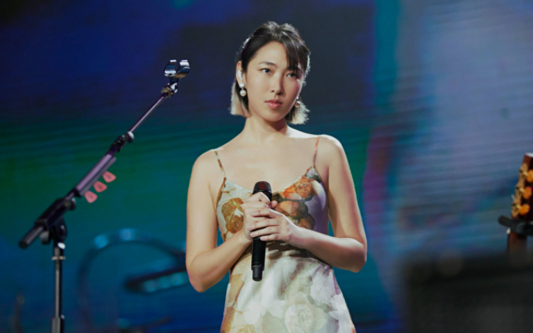 王若琳飛冰島錄製新專輯　驚喜圓夢嗨喊：好幸運