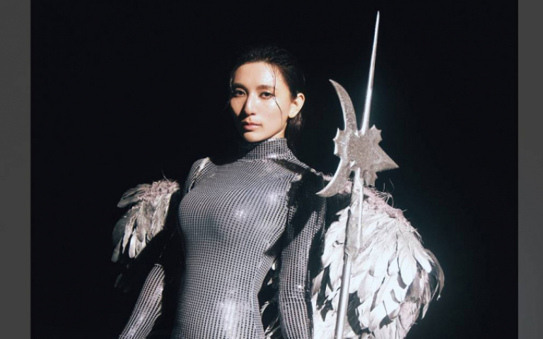 黃瑋昕化身超現實天使　20小時拍攝期全靠意志力撐住