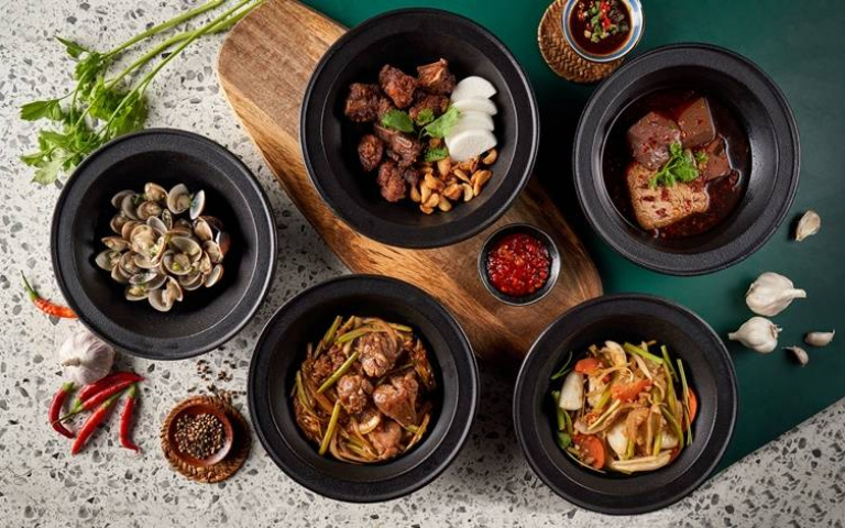台客看過來!「肉多多」全新鍋物品牌,排骨酥鍋、生炒花枝鍋「台」味十足