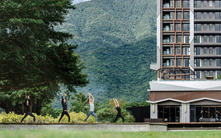 在山間做瑜伽、房內看海　還有寵物旅館顧毛孩　「煙波花蓮太魯閣山闊館」春節開放入住