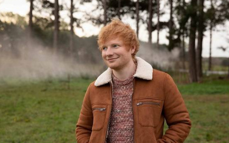 紅髮艾德驚喜造訪歌迷家獻唱　 低調宣傳新作不拍MV