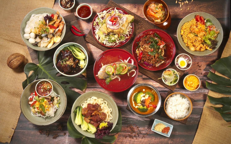 泰划算！飯店餐廳推「泰式定食」！醬燒排骨、打拋豬、冬蔭功湯麵...五百有找！