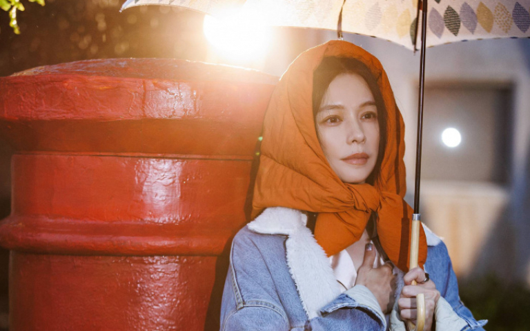 徐若瑄陪伴家人狂吃年菜　思念亡父想做這件事